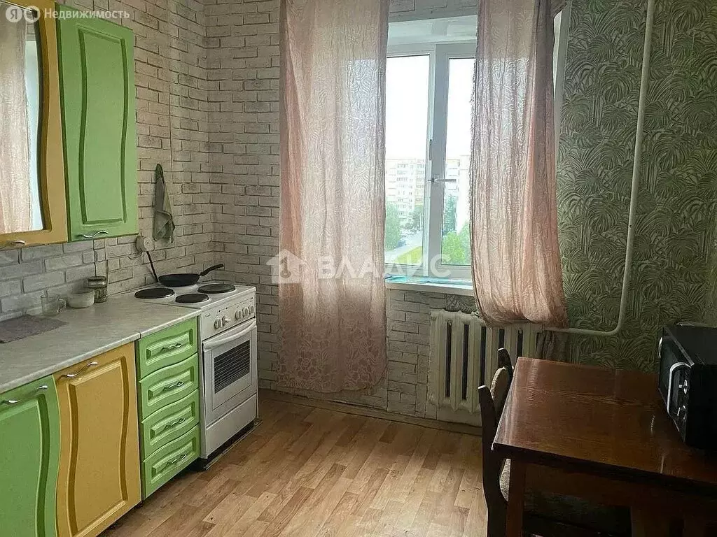 4-комнатная квартира: Тобольск, микрорайон 7А, 38А (81.8 м) - Фото 1