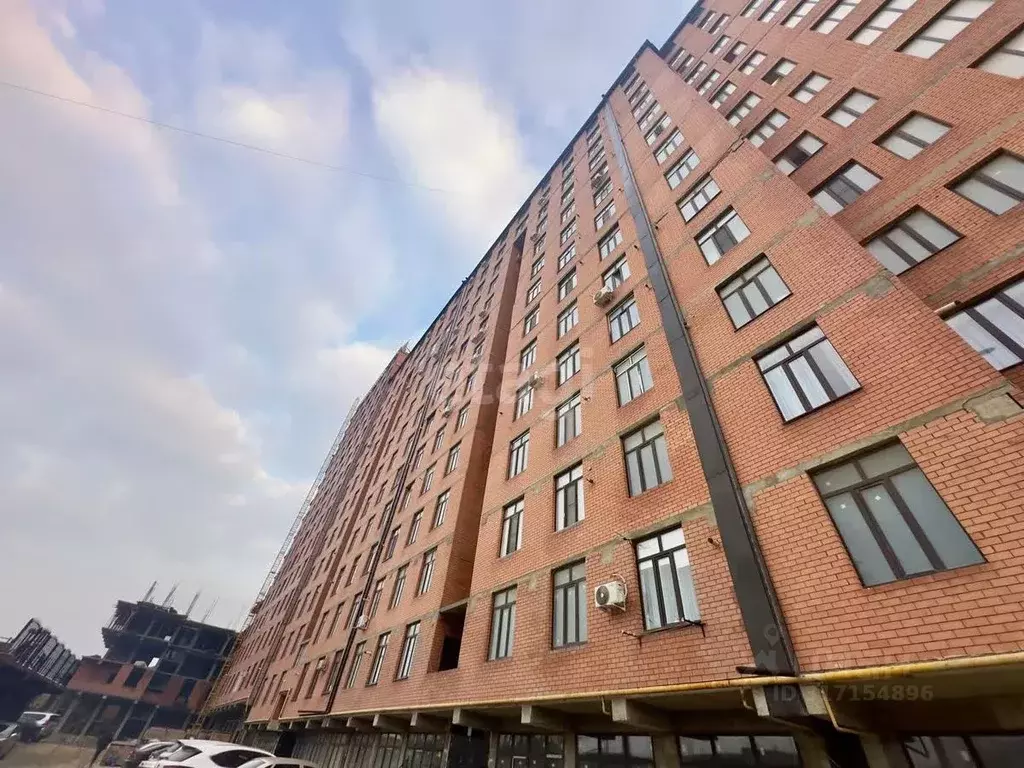 2-к кв. Дагестан, Махачкала ул. Халимбекаульская, 33Бк2 (75.0 м) - Фото 0