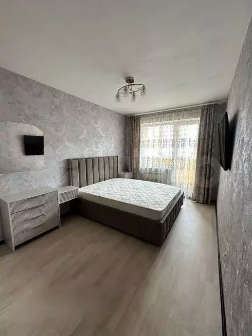 3-к. квартира, 130 м, 5/5 эт. - Фото 1