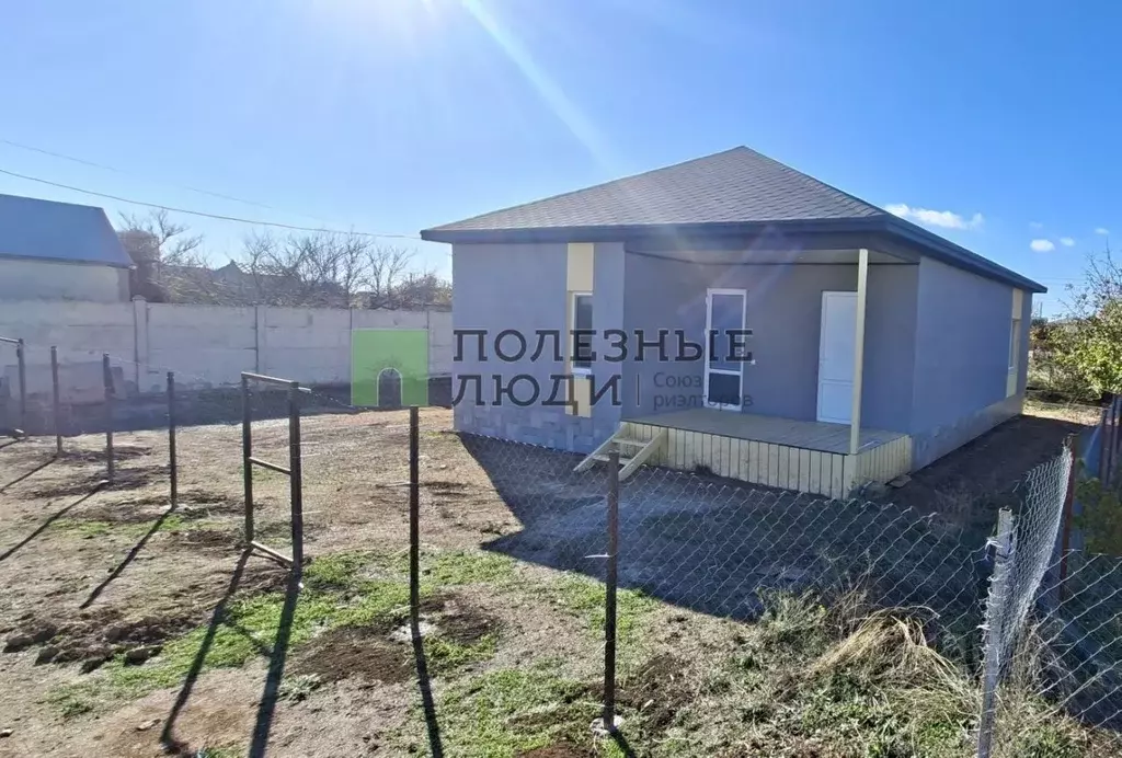 Дом в Крым, Сакский район, Молочненское с/пос, с. Витино  (71 м) - Фото 2