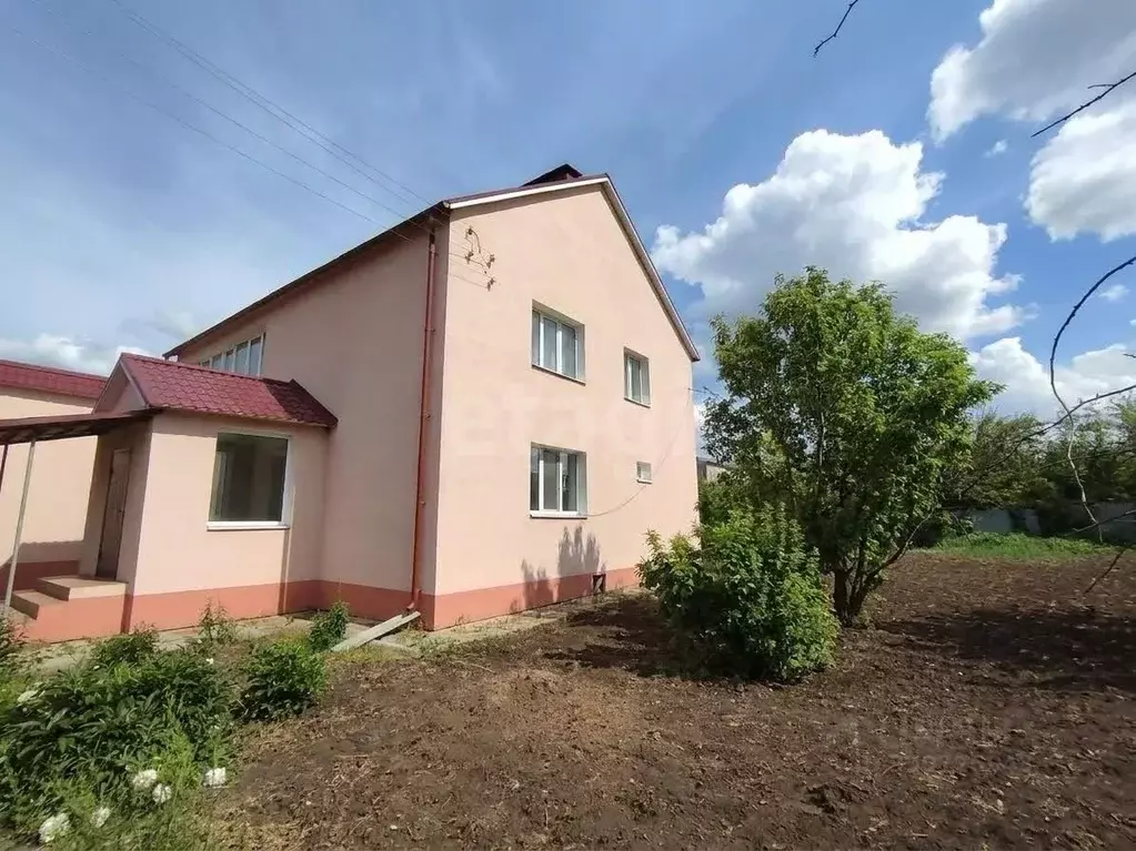 Дом в Самарская область, Кинель городской округ, Усть-Кинельский пгт ... - Фото 1