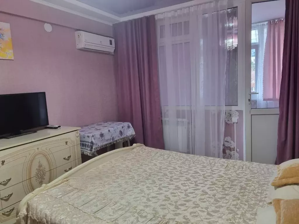 2-к кв. Краснодарский край, Сочи Светлана мкр, ул. Джигитская, 13 ... - Фото 1