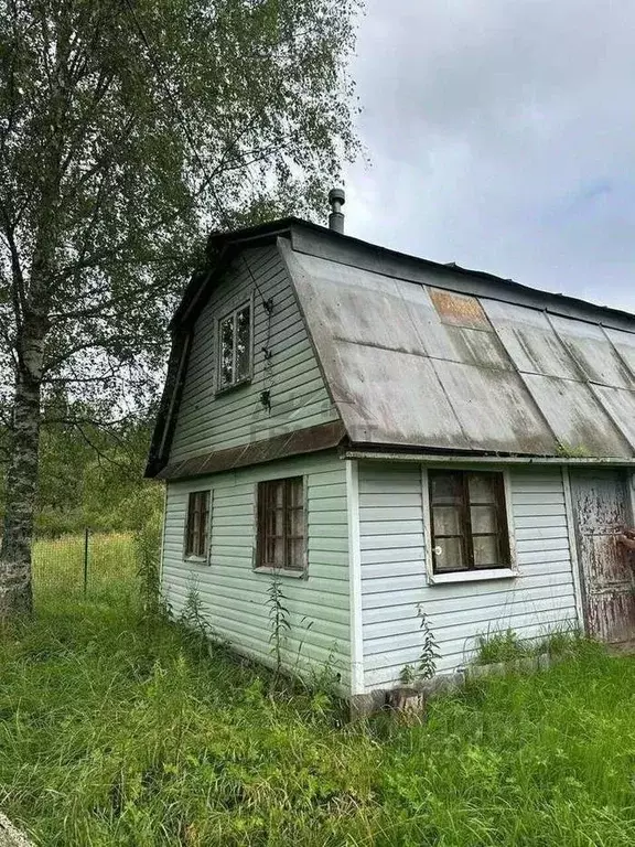 Дом в Новгородская область, Маловишерский район, Бургинское с/пос, д. ... - Фото 1