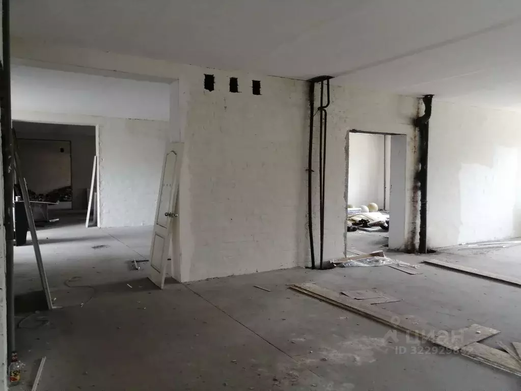 Торговая площадь в Ярославская область, Рыбинск ул. Приборостроителей, ... - Фото 2