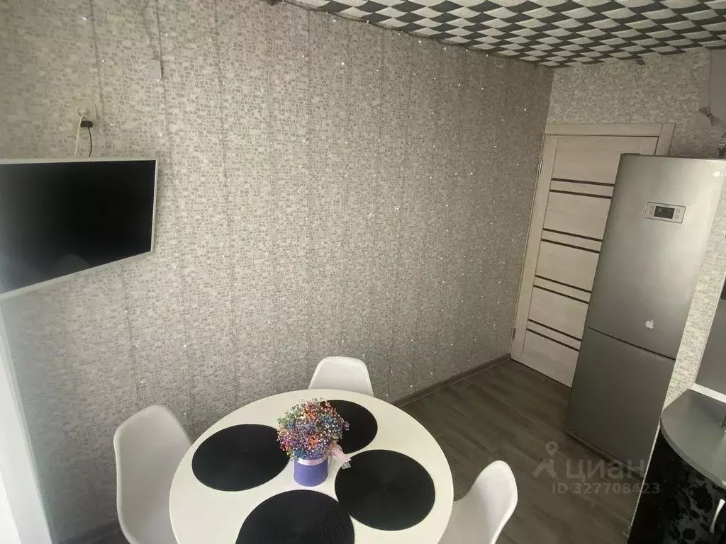 2-к кв. Пермский край, Березники ул. Льва Толстого, 5В (64.3 м) - Фото 2