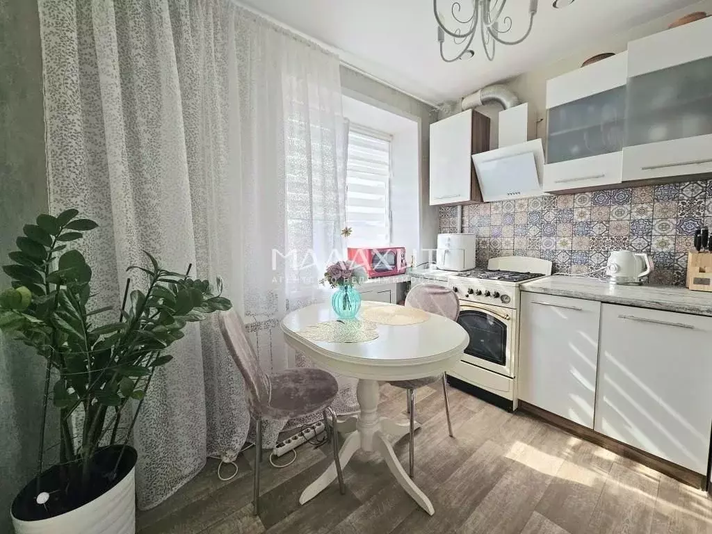 2-к кв. Самарская область, Самара Ново-Садовая ул., 42 (52.0 м) - Фото 1