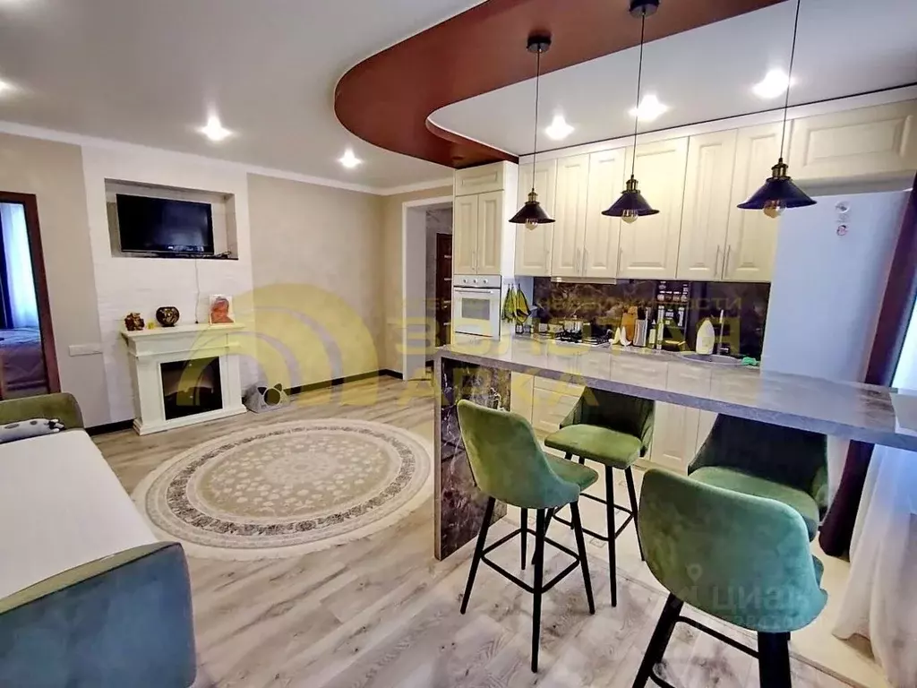 Дом в Краснодарский край, Абинский район, Холмское с/пос, пос. ... - Фото 1