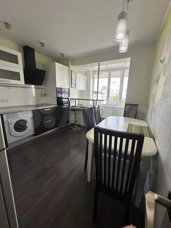 2-к. квартира, 54 м, 5/5 эт. - Фото 0
