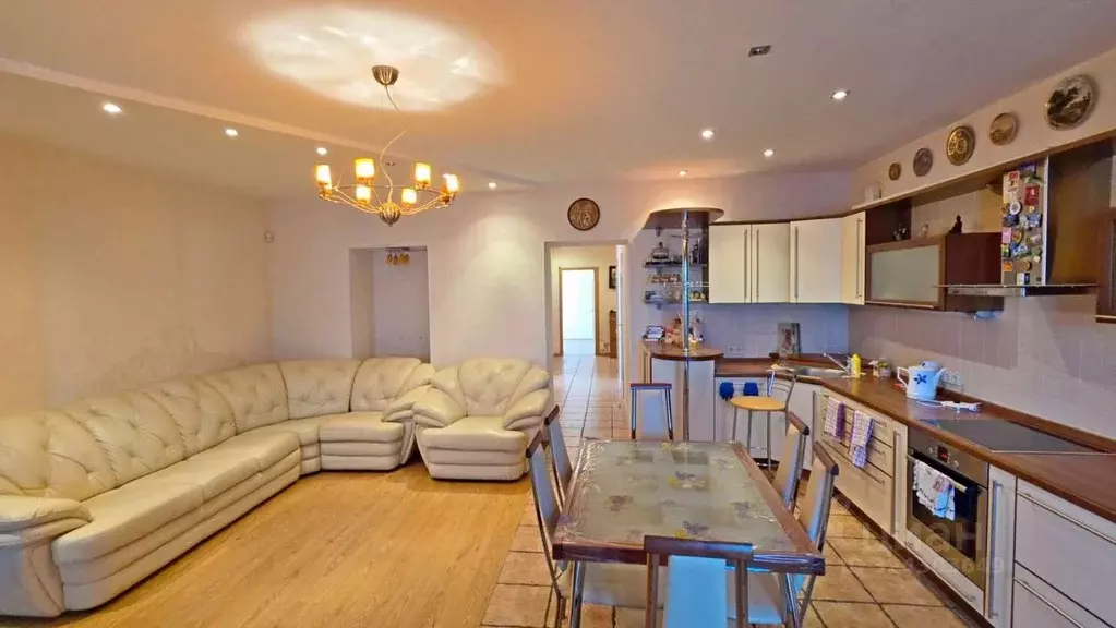 3-к кв. Белгородская область, Белгород Октябрьская ул., 57а (116.8 м) - Фото 1