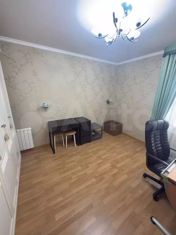 3-к. квартира, 92 м, 4/10 эт. - Фото 0