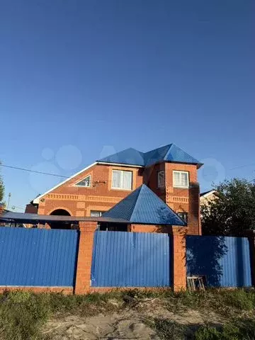 Дом 250 м на участке 9 сот. - Фото 0