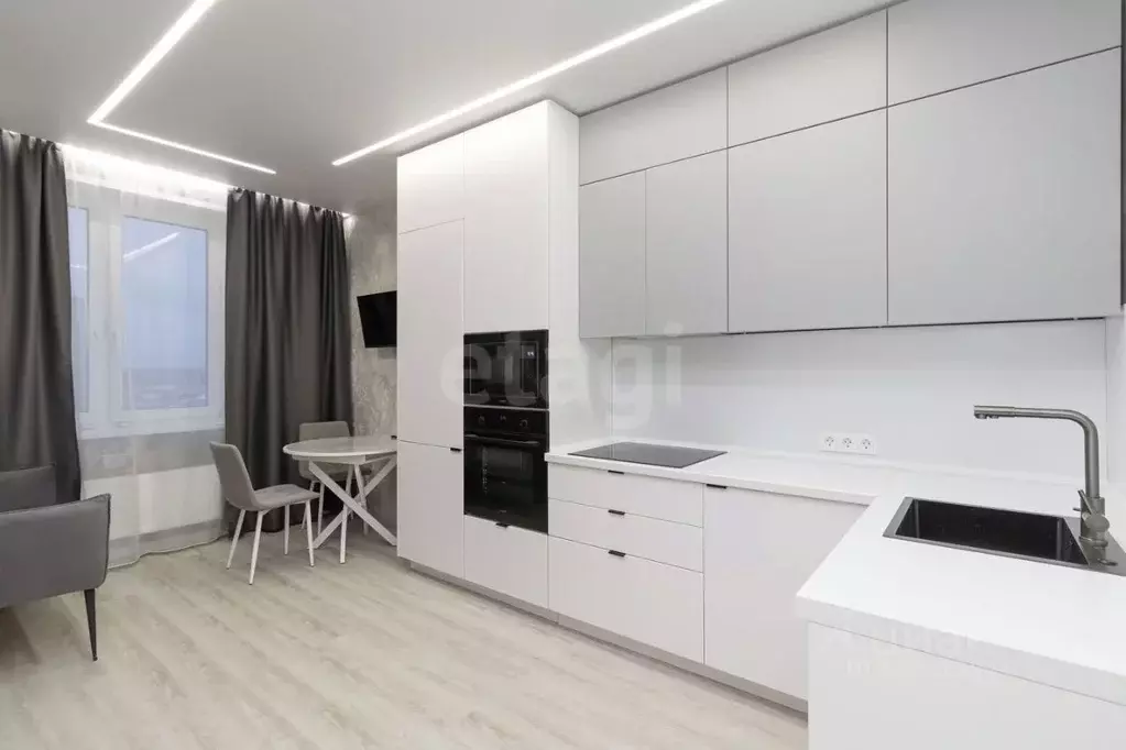 1-к кв. Тюменская область, Тюмень Новгородская ул., 22 (32.2 м) - Фото 1