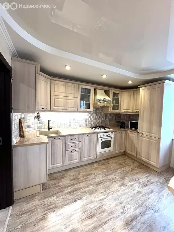 2-комнатная квартира: Энгельс, Ленинградская улица, 7 (76.5 м) - Фото 2