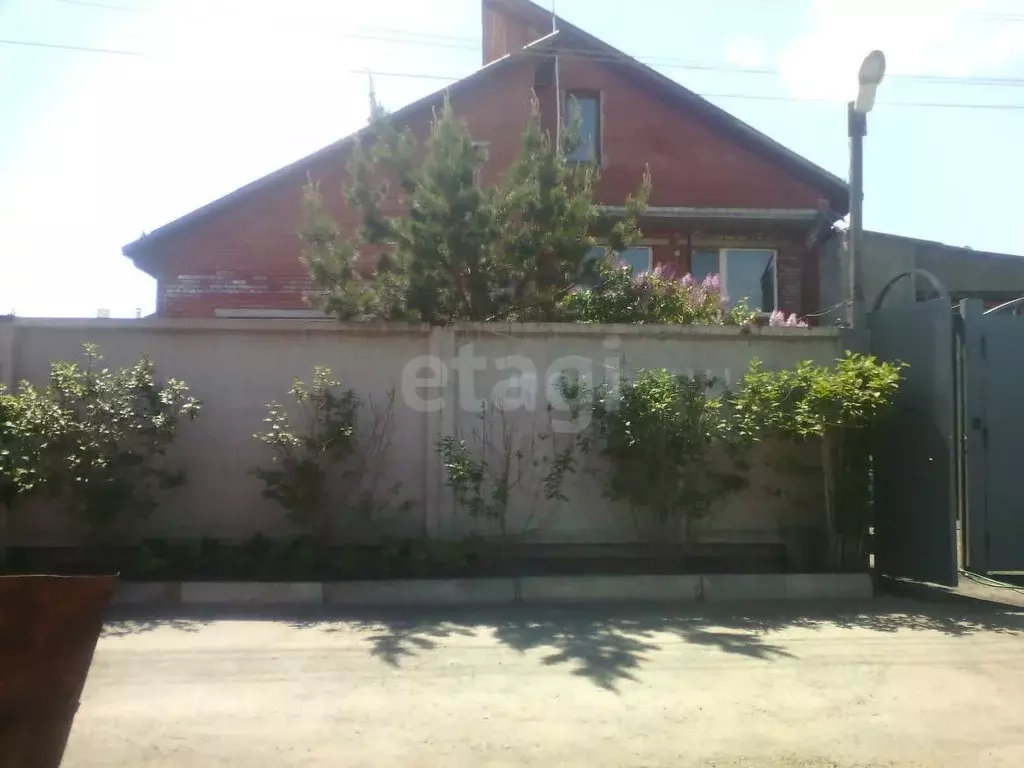 Дом в Красноярский край, Красноярск Сосновая ул., 7 (368 м) - Фото 1