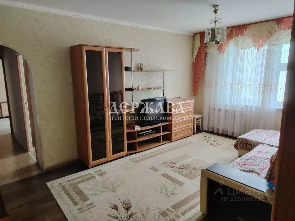 3-к кв. Белгородская область, Старый Оскол Степной мкр, 33Б (63.0 м) - Фото 1