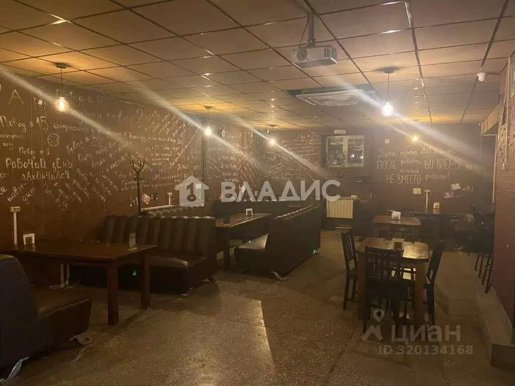 Помещение свободного назначения в Алтайский край, Бийск Коммунарский ... - Фото 1