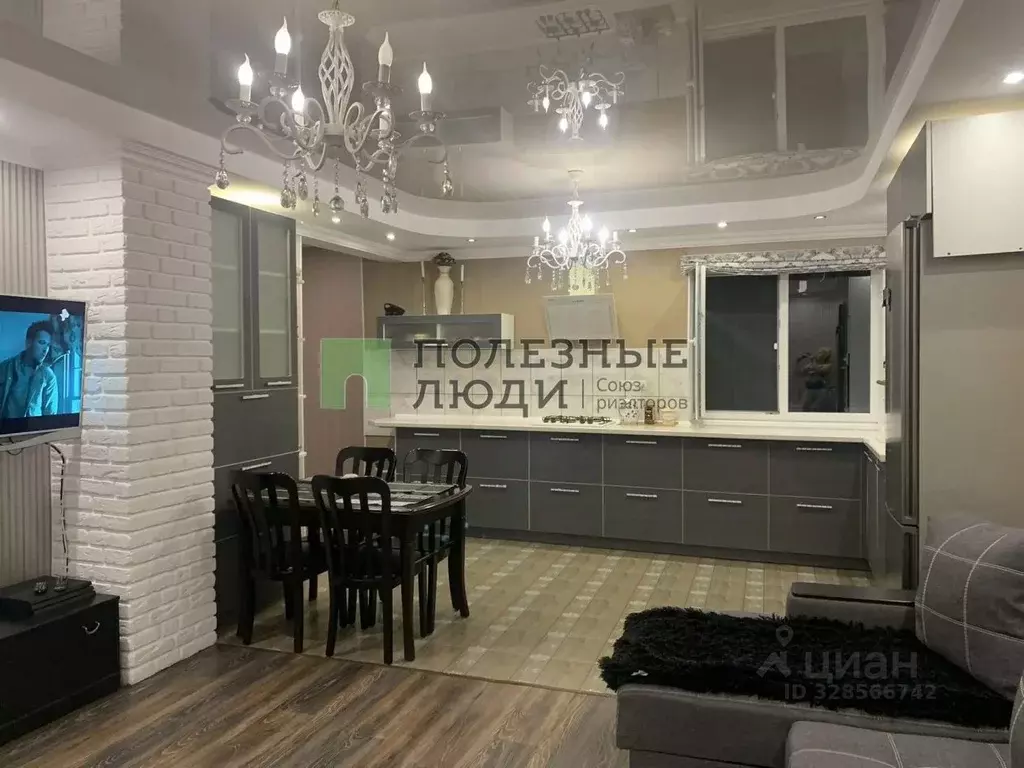 Дом в Крым, Евпатория Исмаил-Бей мкр, ул. Хаджи Девлет Гирея, 70 (225 ... - Фото 2