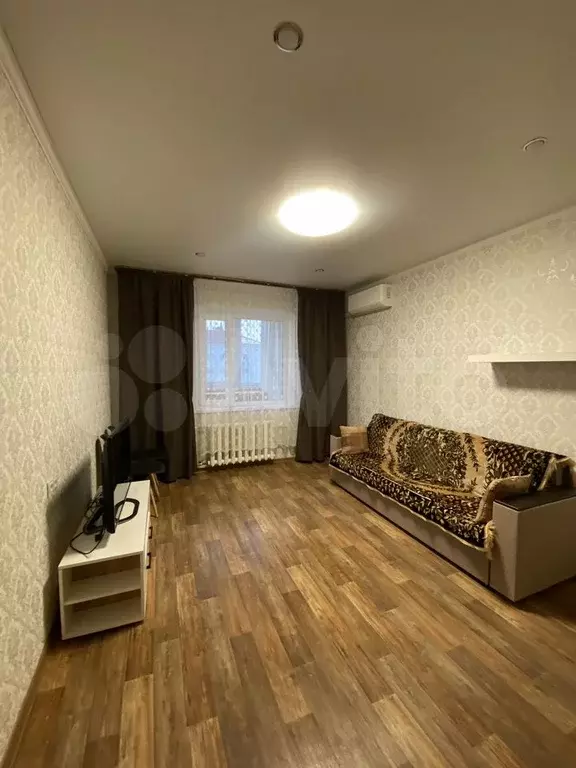 1-к. квартира, 40 м, 5/9 эт. - Фото 1