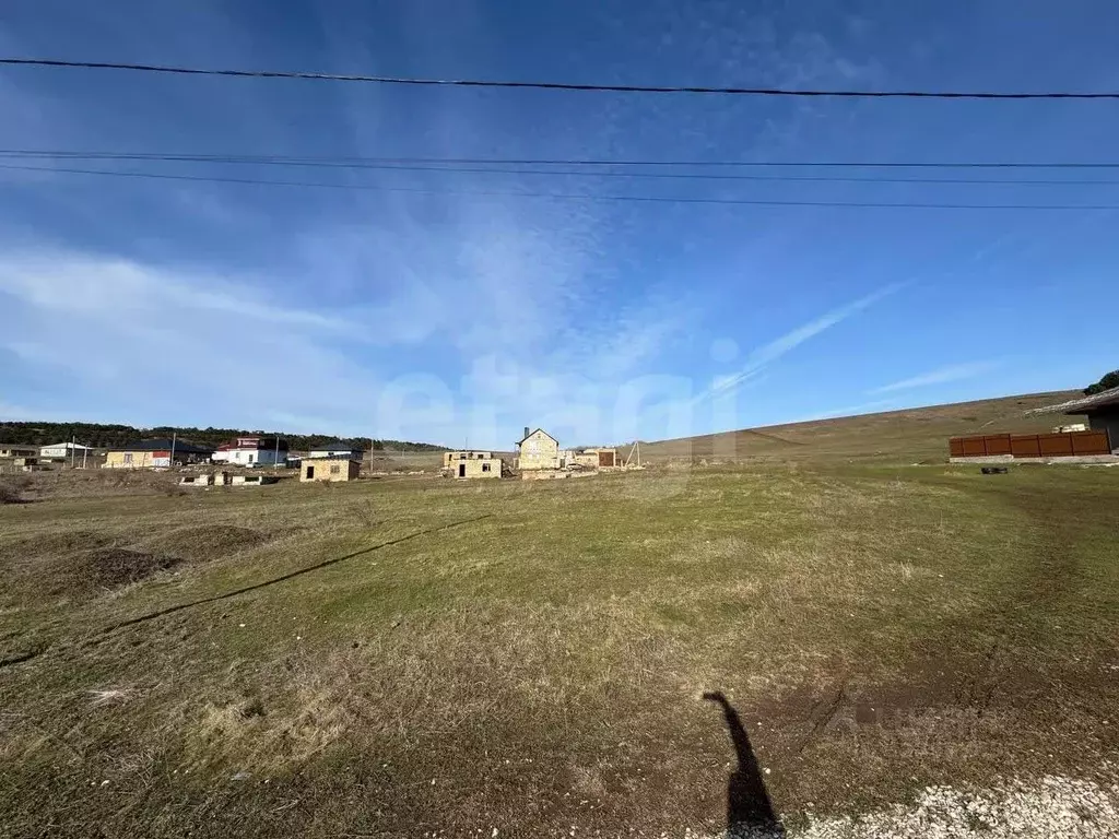Участок в Крым, Симферопольский район, Трудовское с/пос, с. ... - Фото 1