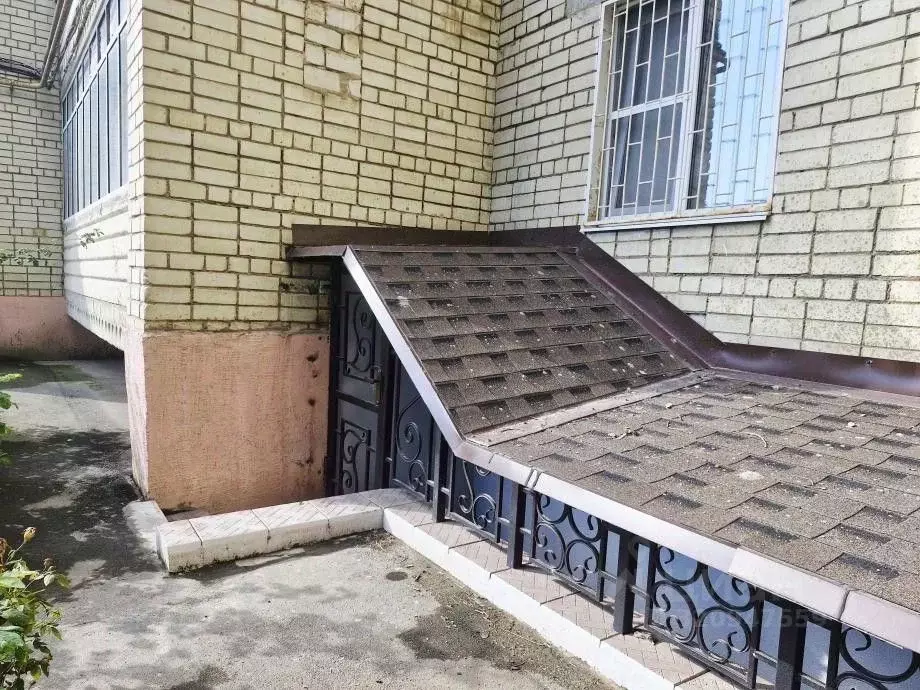 Помещение свободного назначения в Саратовская область, Саратов ул. ... - Фото 1
