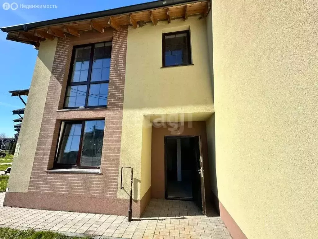 Дом в Гурьевск, Кузбасская улица (91 м) - Фото 1