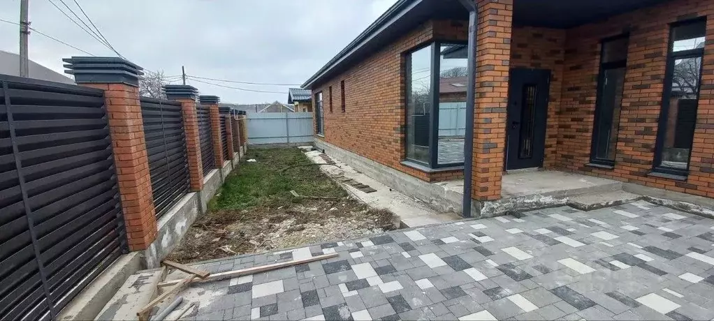 Дом в Ставропольский край, Ставрополь ул. Парижской Коммуны, 28 (120 ... - Фото 1