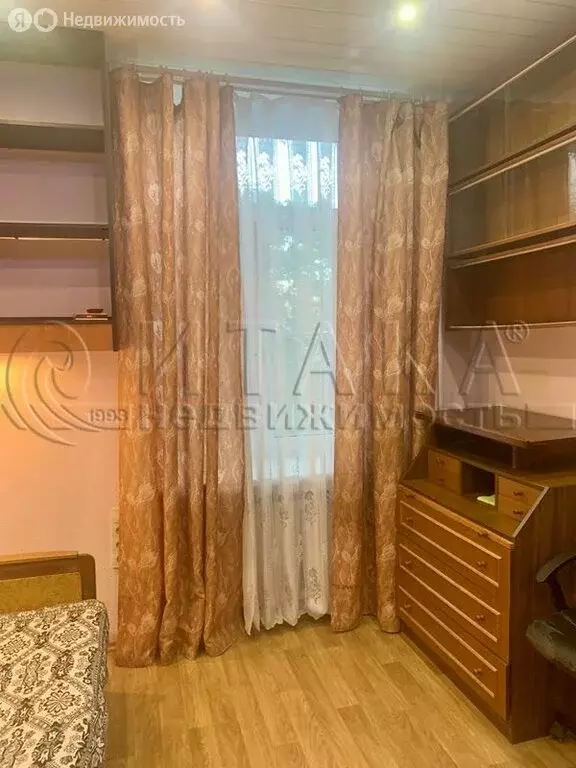 1к в 13-комнатной квартире (17.7 м) - Фото 1