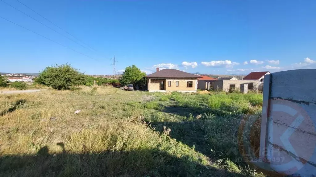 Дом в Крым, Симферопольский район, Перовское с/пос, с. Украинка ул. ... - Фото 1