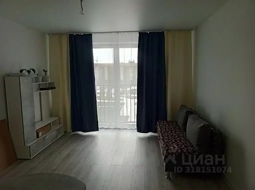 Студия Свердловская область, Екатеринбург ул. Амундсена, 165 (24.0 м) - Фото 1