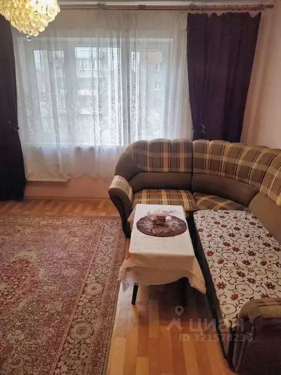 2-к кв. Омская область, Омск ул. Конева, 12/2 (50.0 м) - Фото 0