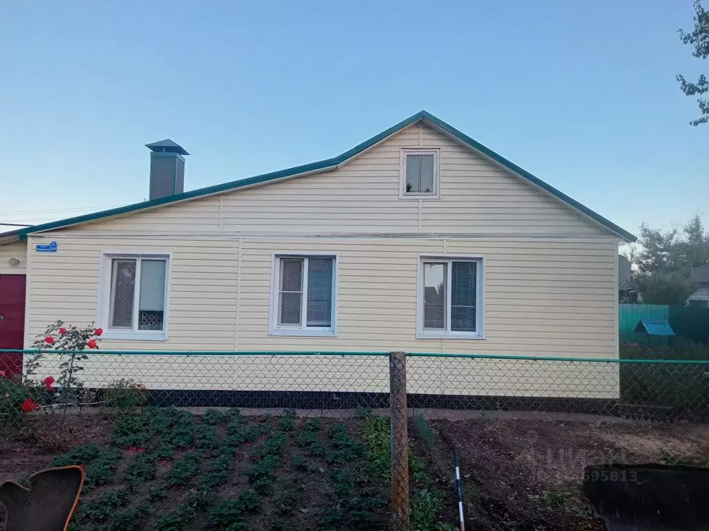 Дом в Орловская область, Кромской район, Стрелецкое с/пос, д. ... - Фото 1