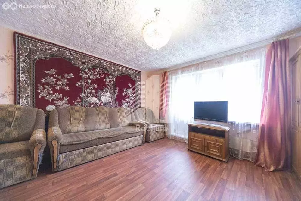 3-комнатная квартира: село Ильинское, 111 (68.4 м) - Фото 1