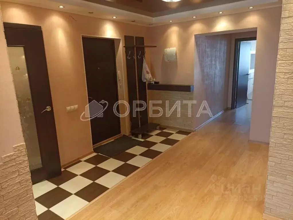 2-к кв. Тюменская область, Тюмень ул. Самарцева, 3 (64.0 м) - Фото 1