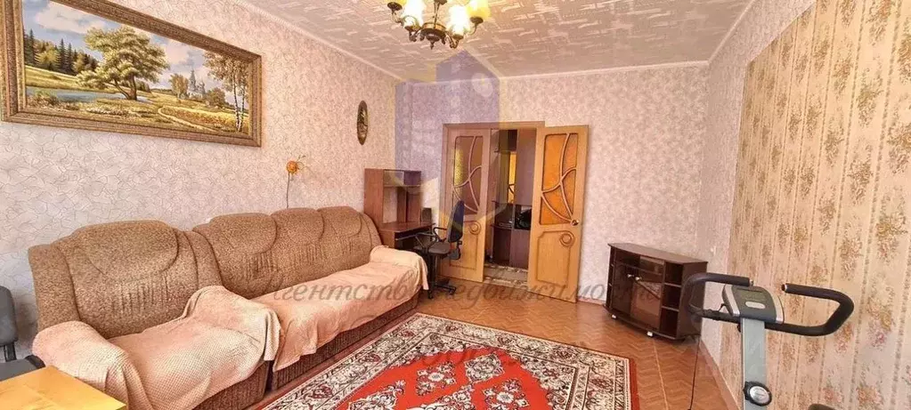 3-к кв. Белгородская область, Старый Оскол Восточный мкр, 10 (62.0 м) - Фото 1