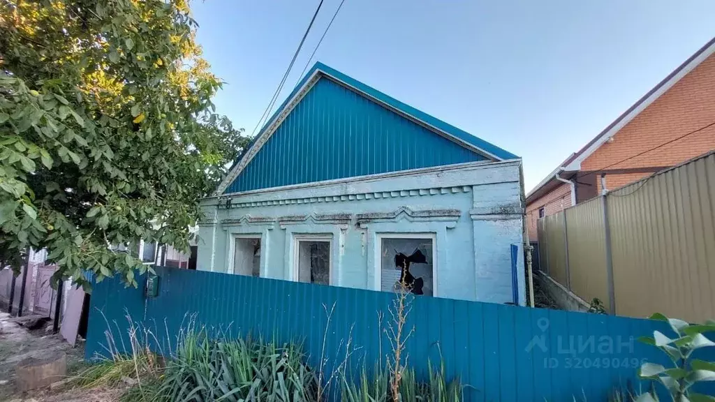 Дом в Краснодарский край, Темрюк ул. Калинина, 80А (60 м) - Фото 0