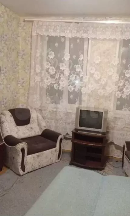 Комната 18 м в 1-к., 2/2 эт. - Фото 0