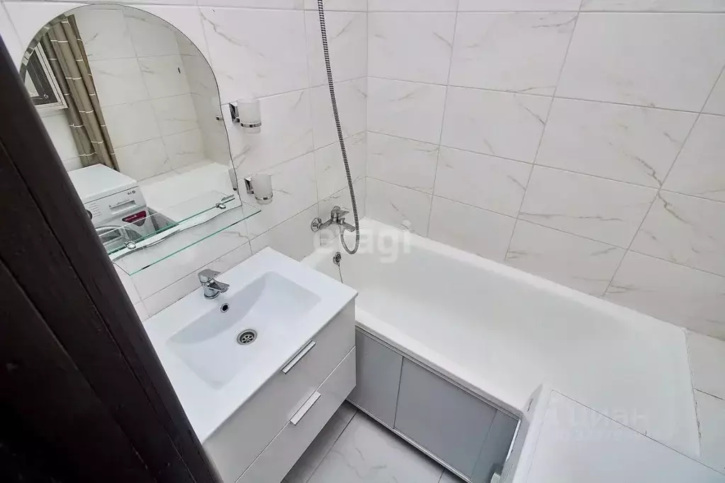 1-к кв. Тюменская область, Тюмень ул. Червишевский Тракт, 84 (30.7 м) - Фото 1