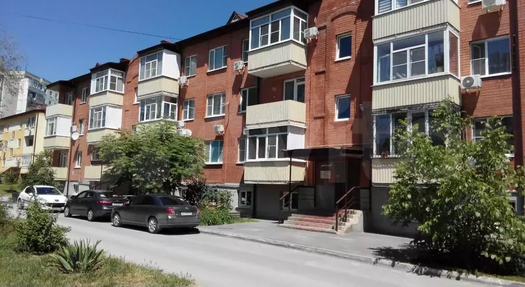 1-к. квартира, 43,5 м, 1/3 эт. - Фото 0