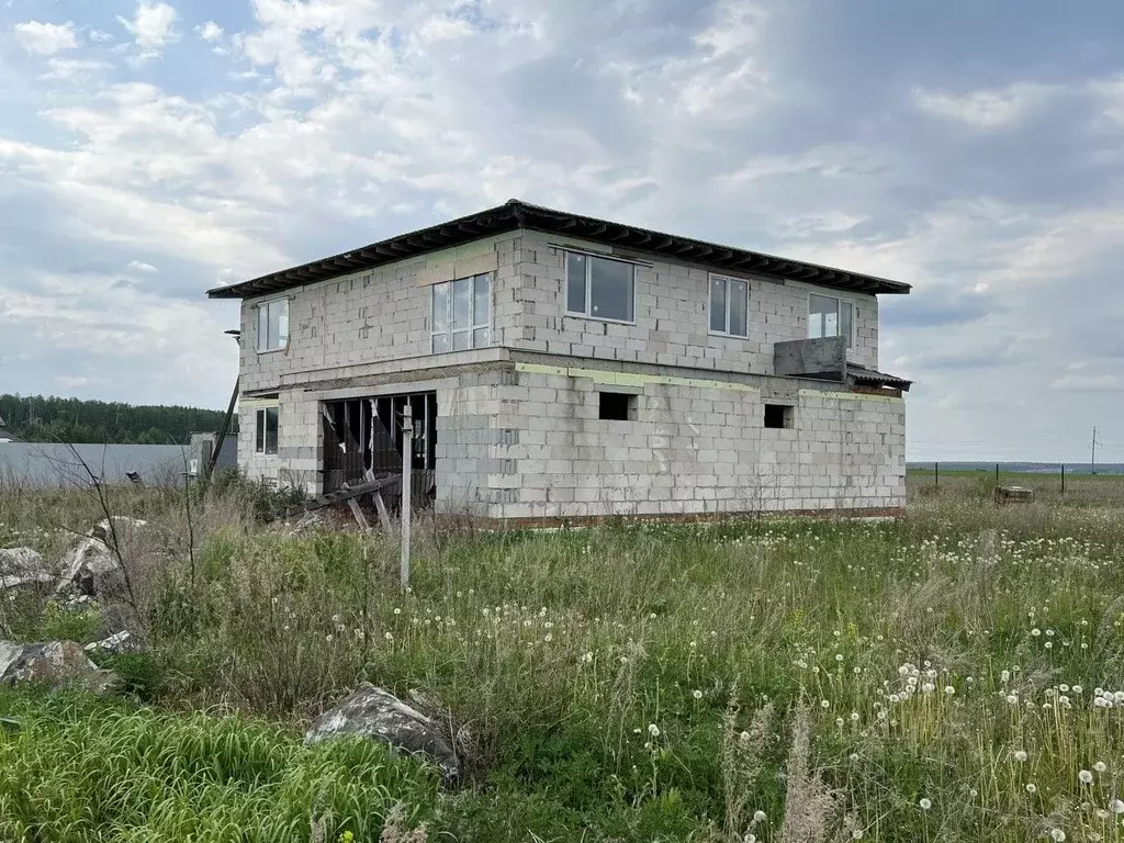 Дом в Свердловская область, Белоярский муниципальный округ, ... - Фото 0