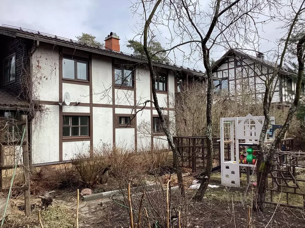 Дом в Санкт-Петербург пос. Лисий Нос, Парковая ул., 59 (100 м) - Фото 1