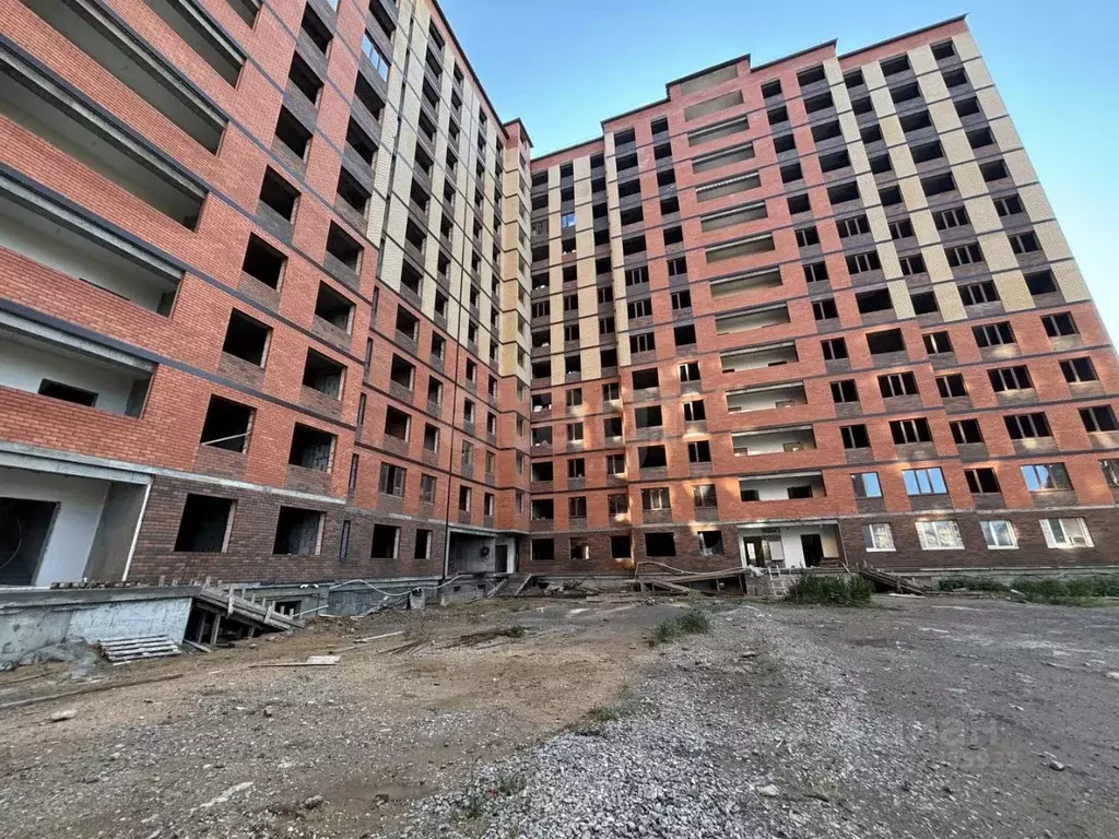 3-к кв. Дагестан, Каспийск ул. Байрамова, 7А (85.0 м) - Фото 1