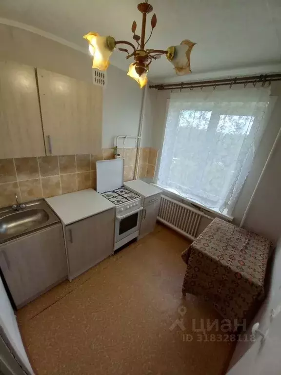 1-к кв. Омская область, Омск просп. Космический, 105 (30.0 м) - Фото 1