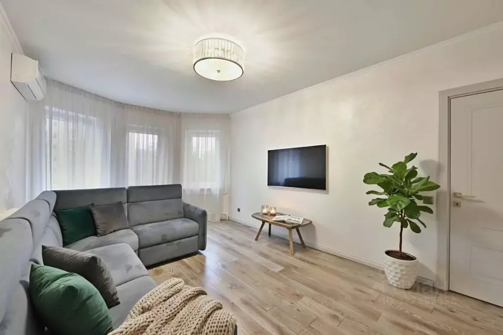 2-к кв. Московская область, Королев Болшево мкр, ул. Маяковского, 18в ... - Фото 2