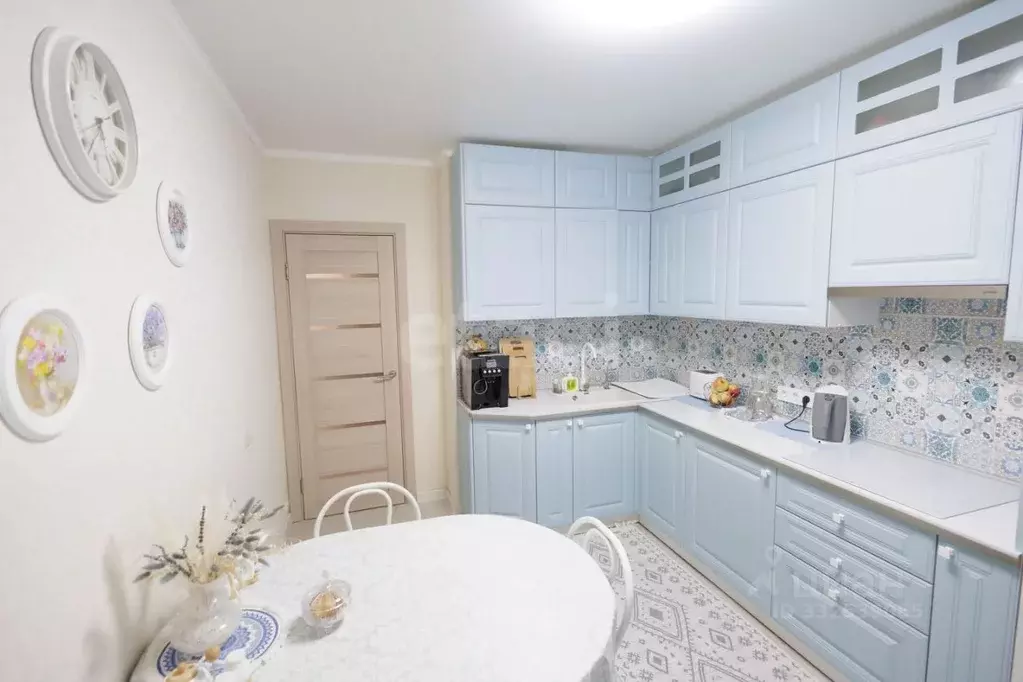 3-к кв. Татарстан, Альметьевск просп. Строителей, 76 (78.3 м) - Фото 2