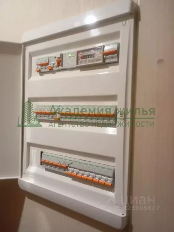 2-к кв. Саратовская область, Энгельс Степная ул., 173А (76.5 м) - Фото 1