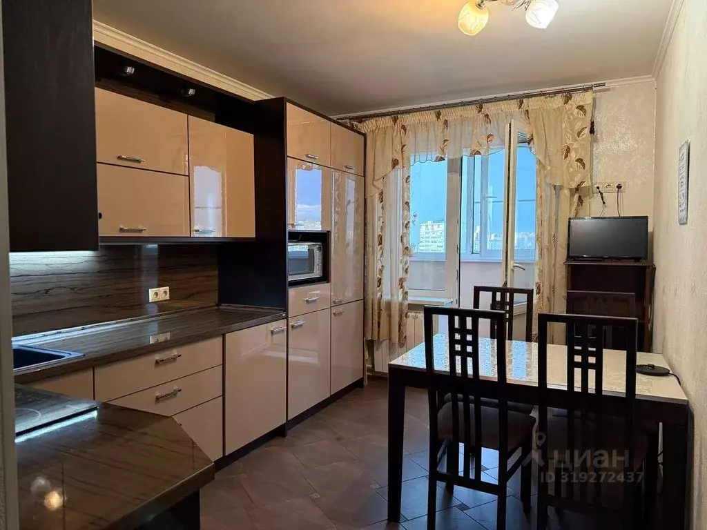 3-к кв. Москва Большая Академическая ул., 9К1 (85.0 м) - Фото 1