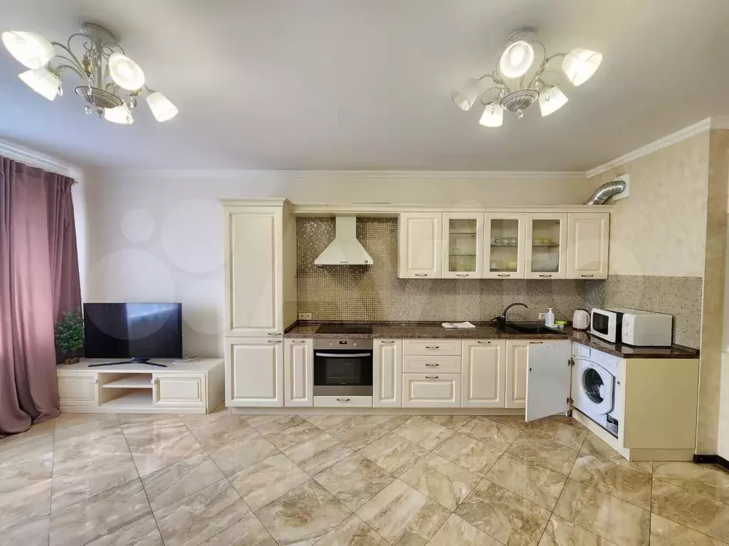 2-к. квартира, 65 м, 6/9 эт. - Фото 1