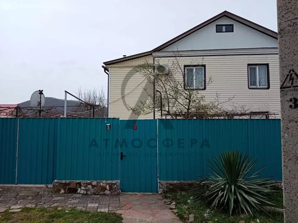 Дом в село Дефановка, Молодёжная улица, 1 (120 м) - Фото 1