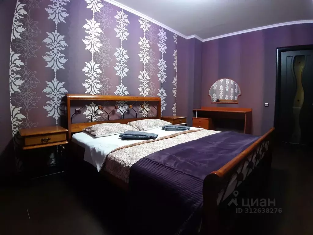 2-к кв. Саха (Якутия), Якутск ул. Орджоникидзе, 49 (70.0 м) - Фото 0