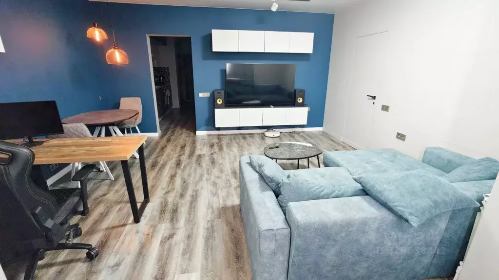 2-к кв. Сахалинская область, Южно-Сахалинск просп. Мира, 300к6 (55.0 ... - Фото 1